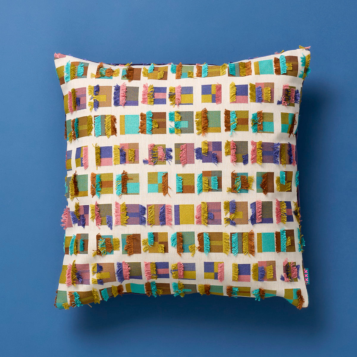 Image 50280344093021 tahaa exotic cushion