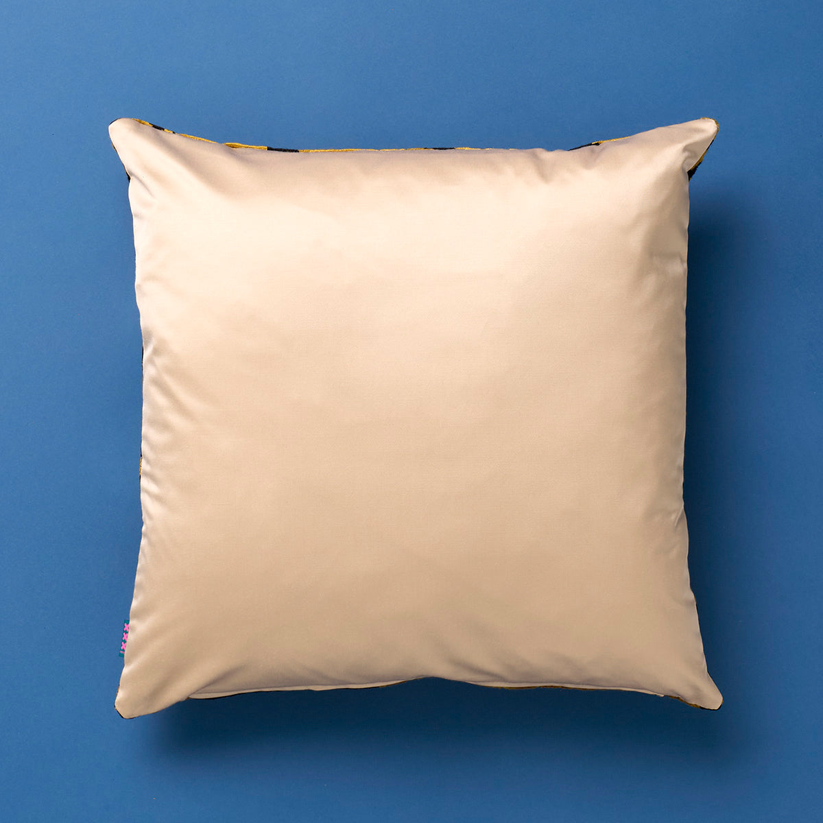 Image 50213275369821 thaiger ochre cushion