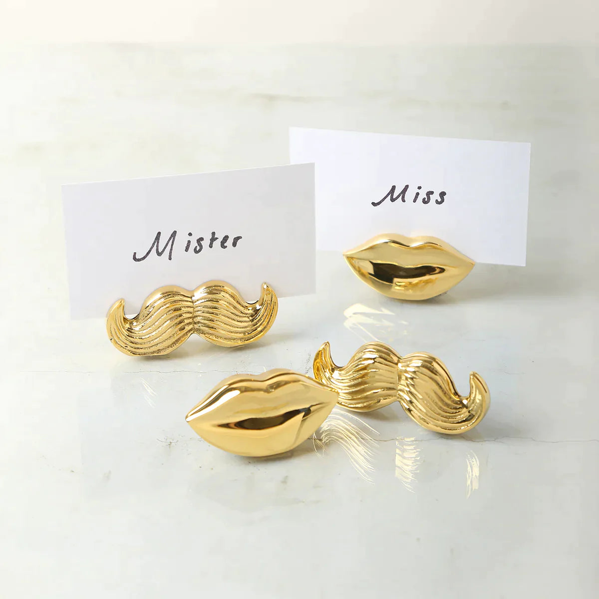mr. & mrs. muse place card holder